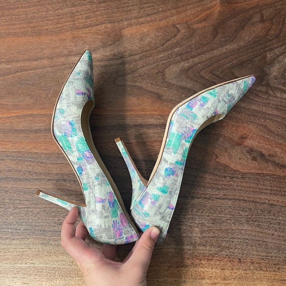 EUC KATE SPADE NEW YORK ABSTRACT LEATHER PUMPS - Picture 3 of 7